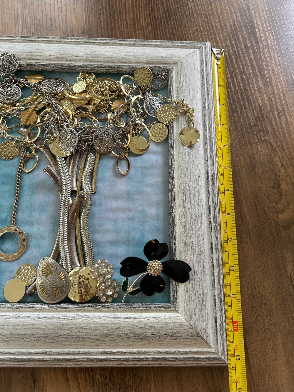 Framed Jewelry Art- Gold & Silver - Picture 5 of 6